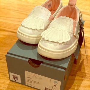 BRAND NEW Girls Tiny Toms